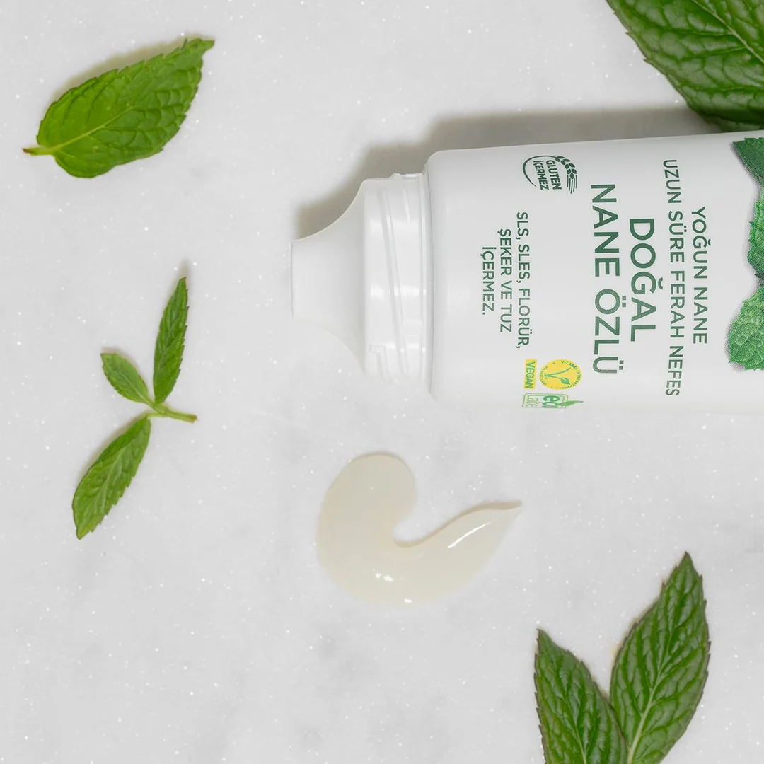 عکس خمیر دندان نعناع Eyup Sabri با فرمول محافظ مینای دندان