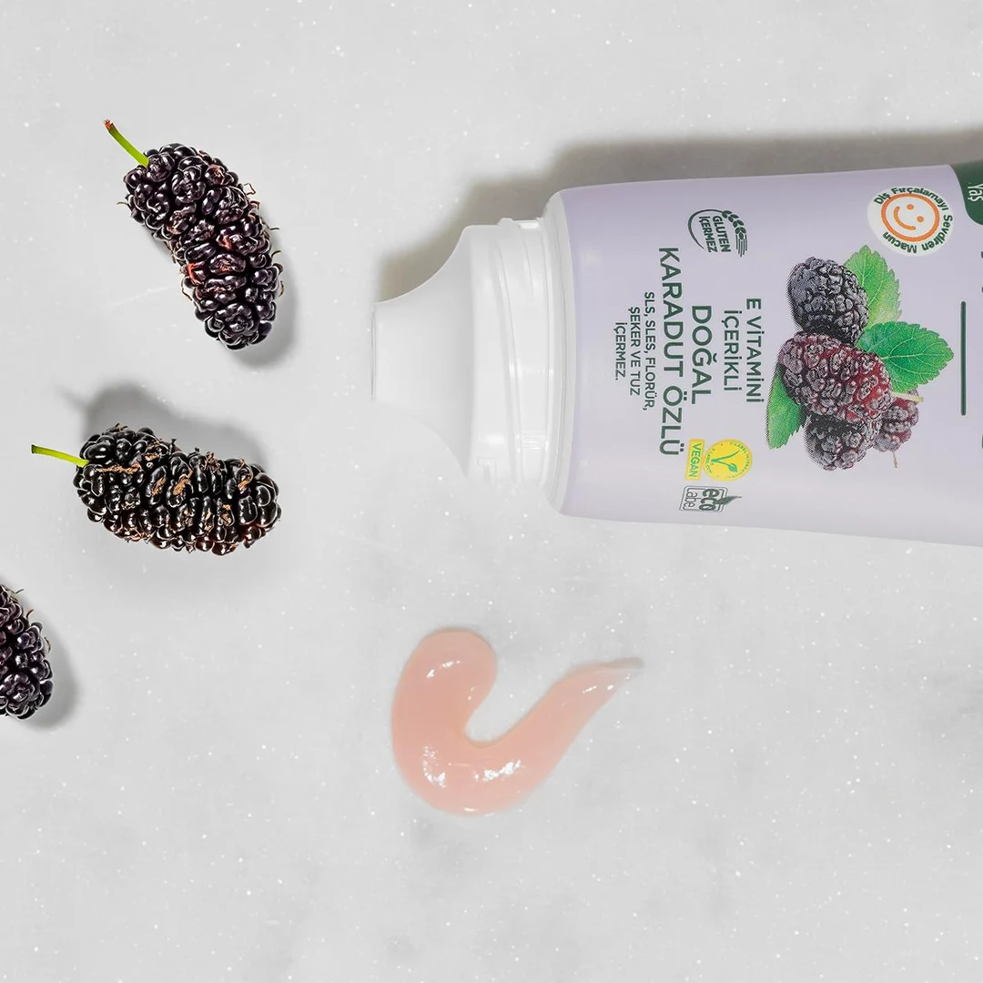 عکس خمیر دندان کودک تمشک ایوب صبری